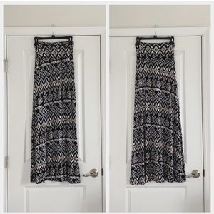 Ultra Flirt Pattern Maxi Skirt